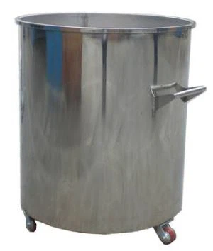 Movable Tank and Vessel